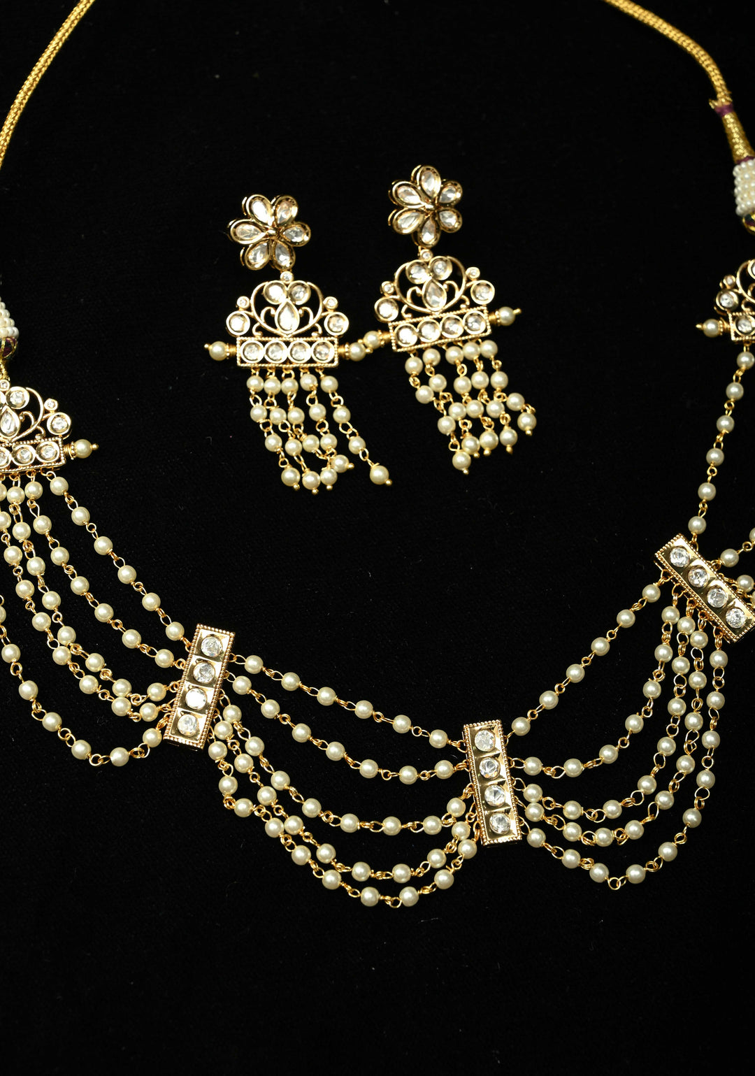 Layered Pearls and Kundan Necklec Set