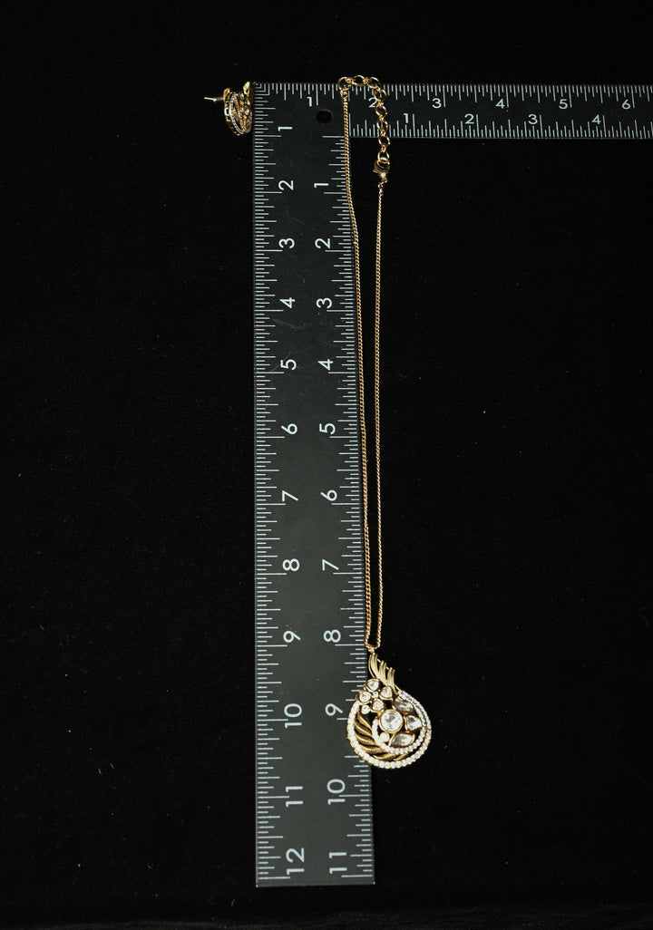 Golden Aura Pendant ,Chain and earrings set