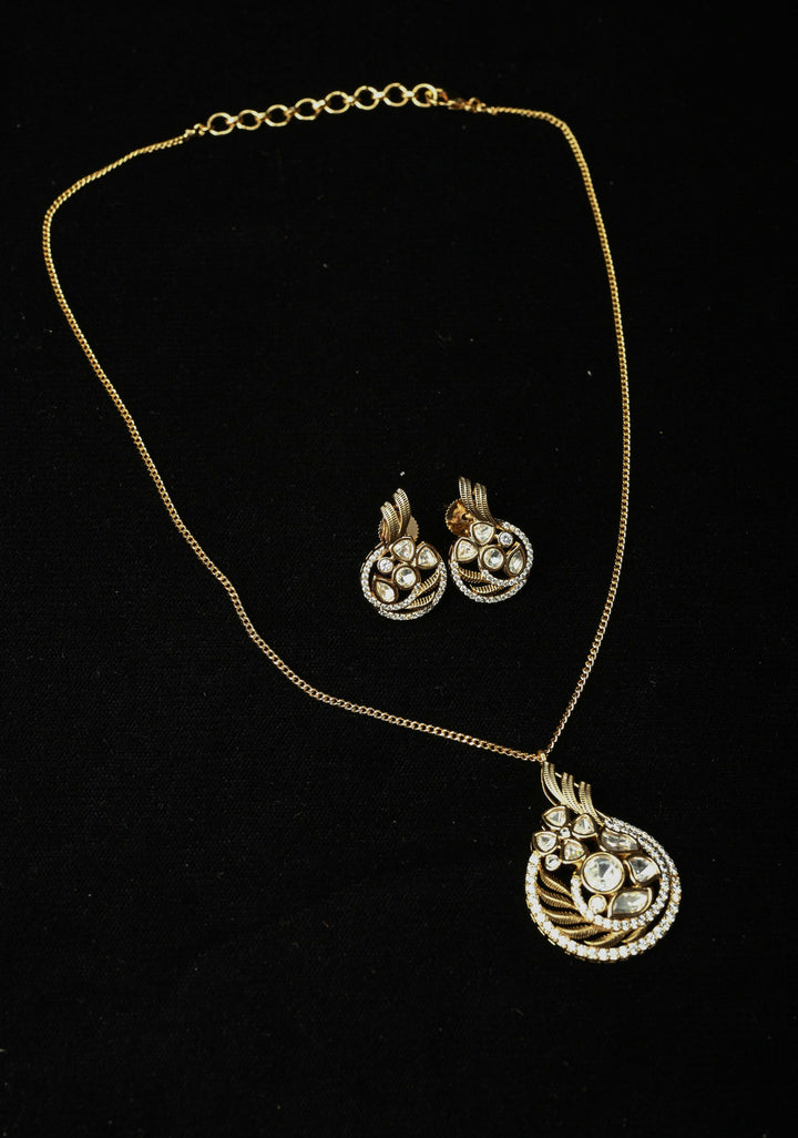 Golden Aura Pendant ,Chain and earrings set