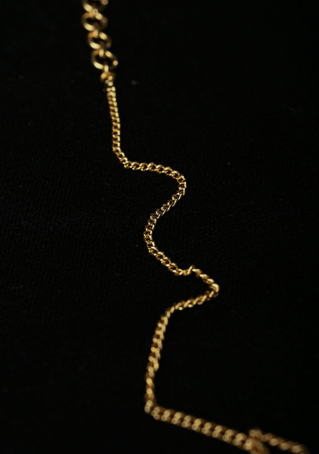 Golden Aura Pendant ,Chain and earrings set