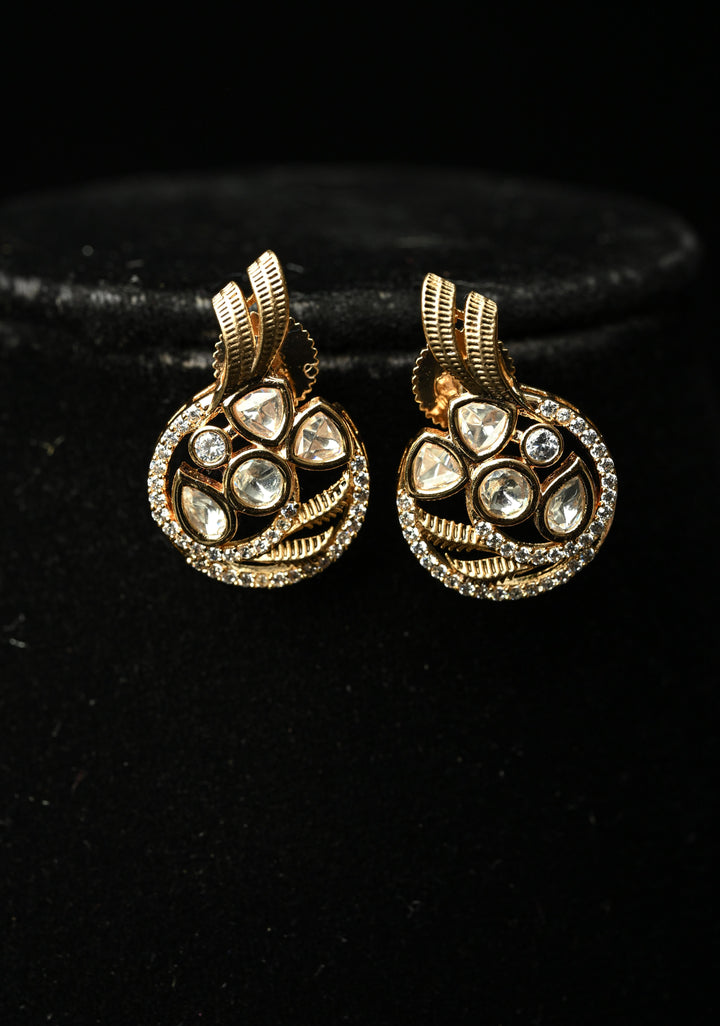 Golden Aura Pendant ,Chain and earrings set