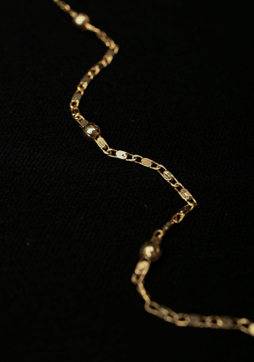 Regal Mor Pendant Set