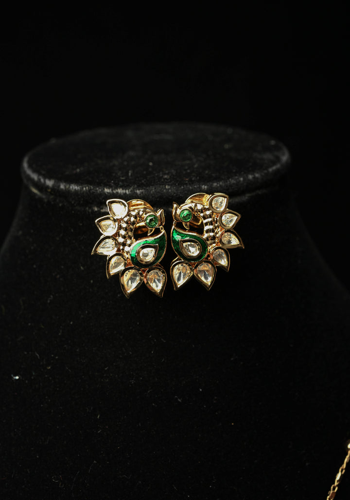 Regal Mor Pendant Set