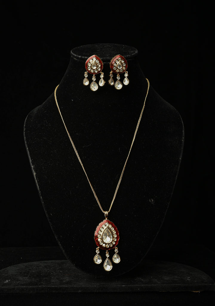 Red Stone Pendant Necklace with earrings