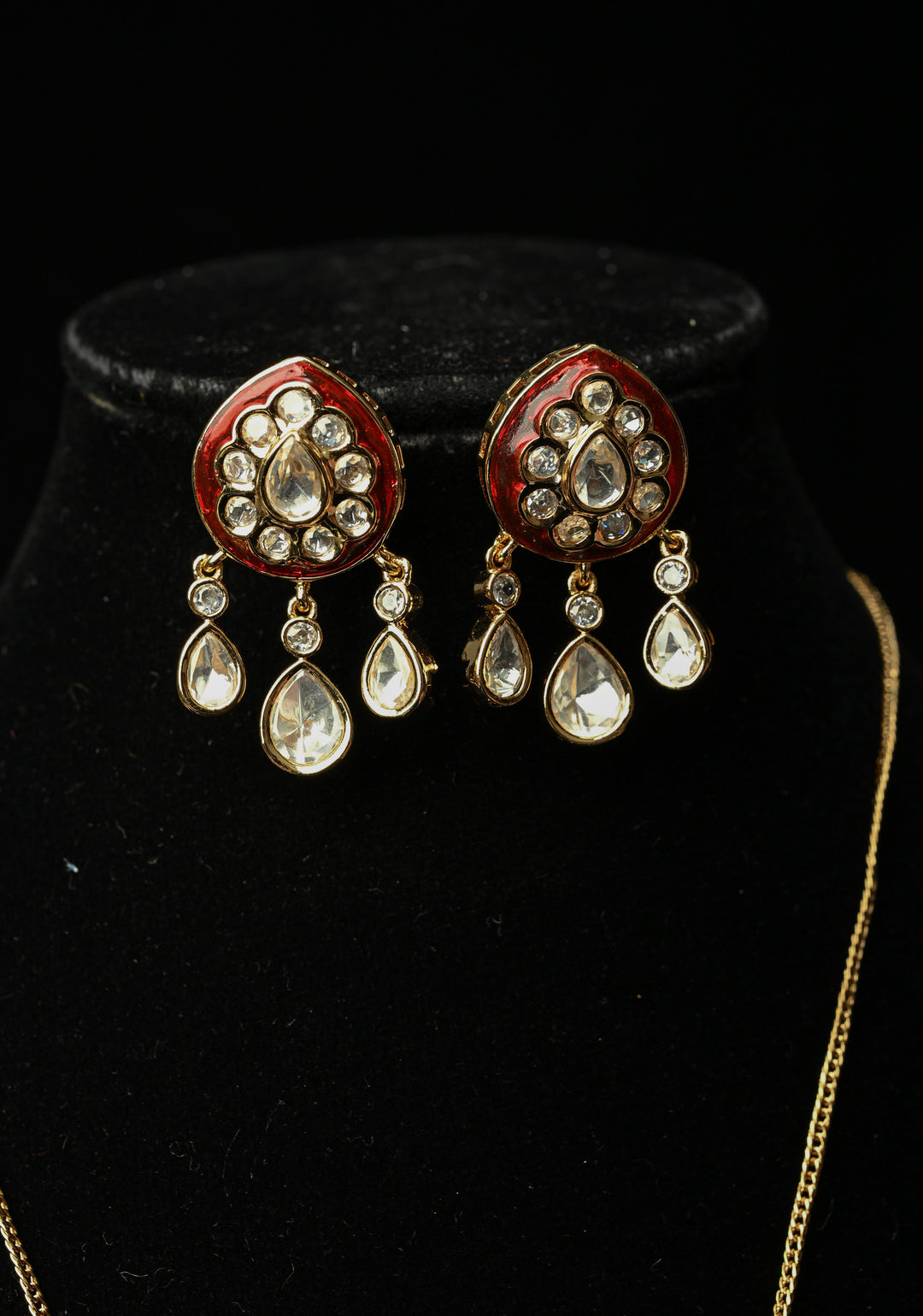Red Stone Pendant Necklace with earrings