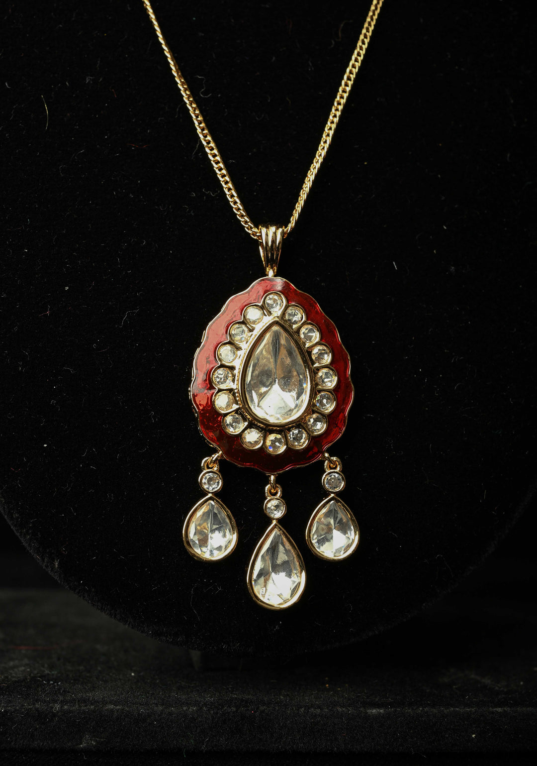 Red Stone Pendant Necklace with earrings