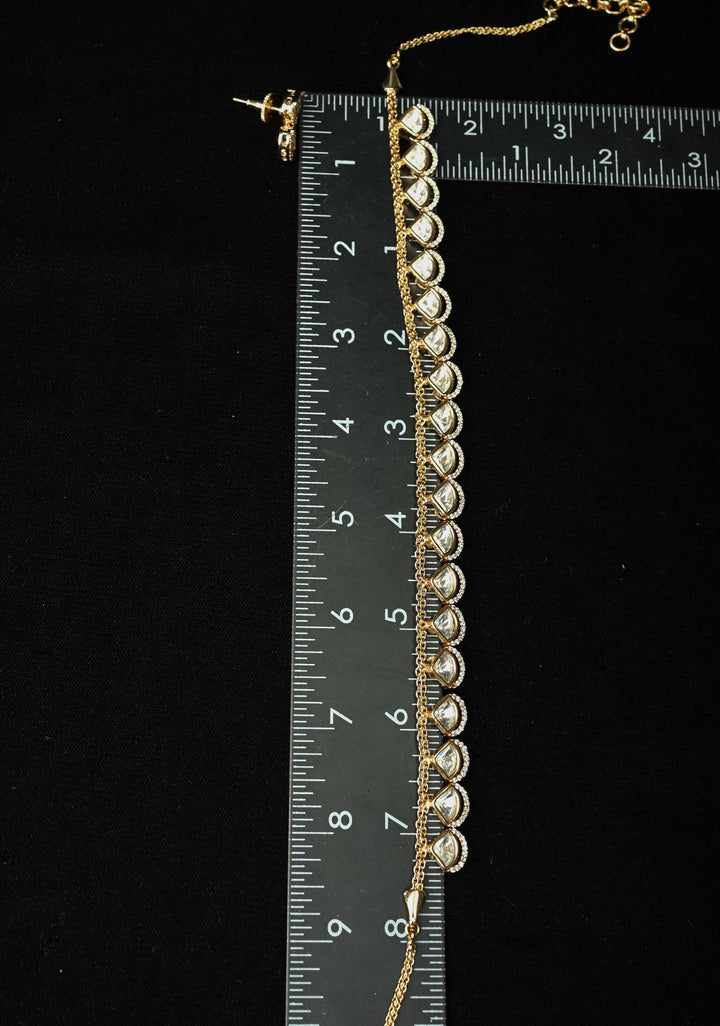 Aarohi Kundan Elegance Necklace Set with gold tone