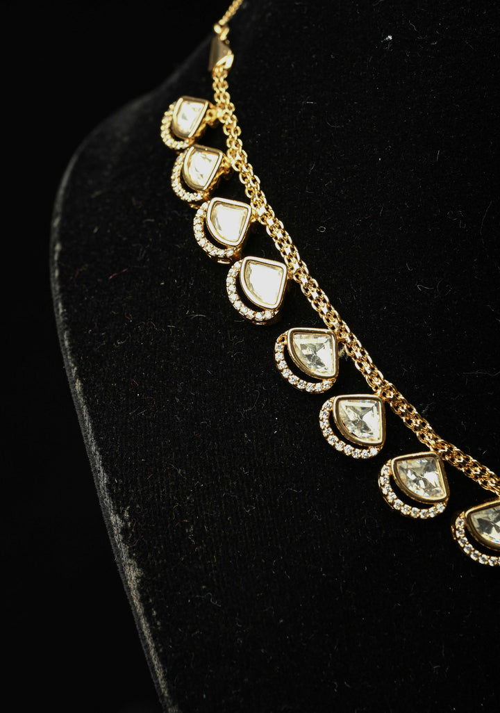 Aarohi Kundan Elegance Necklace Set with gold tone