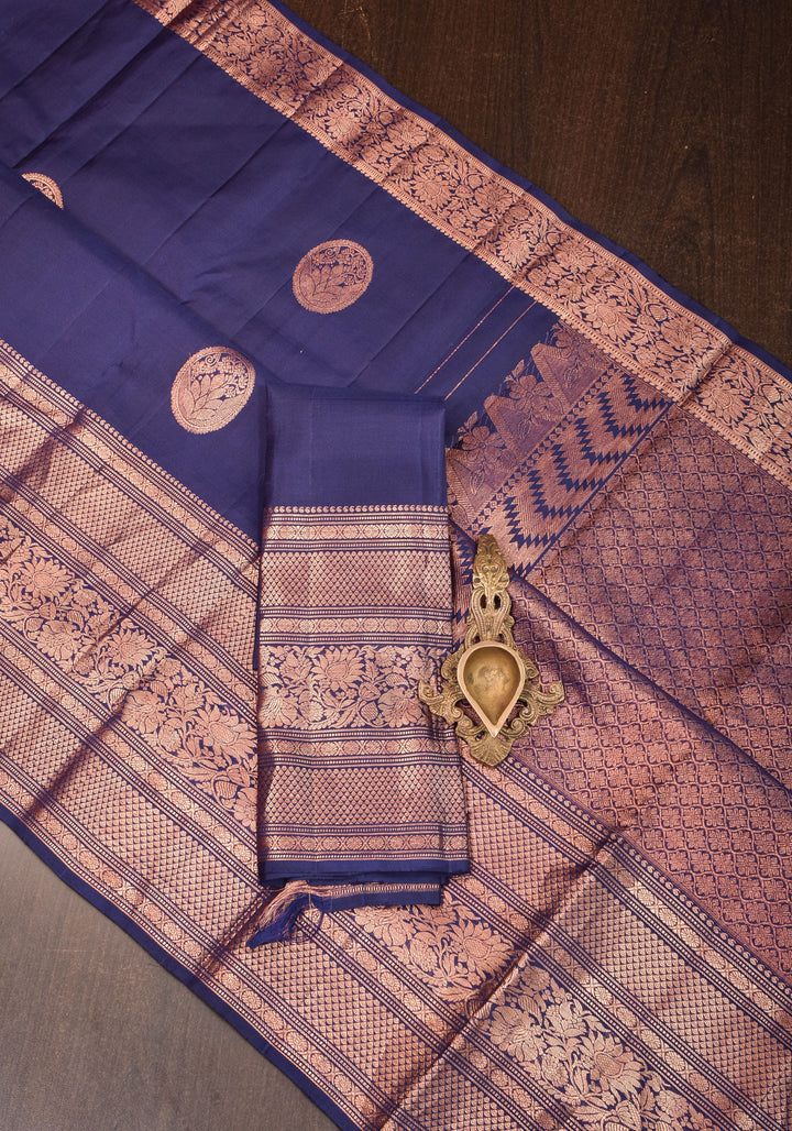 Pre-order Kanjivaram Silk Saree with mandala Motifs in Midnight Blue | SILK MARK CERTIFIED