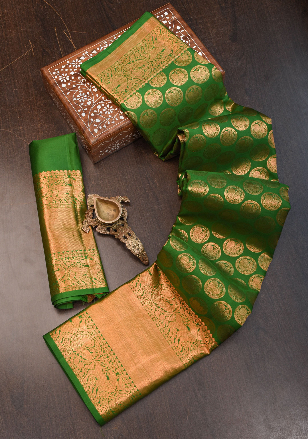 Exquisite Celebrity Grand Brocade Kanjivaram Pure Silk Saree in Leaf Green with Intricate Pallu and Zari  | SILK MARK CERTIFIED