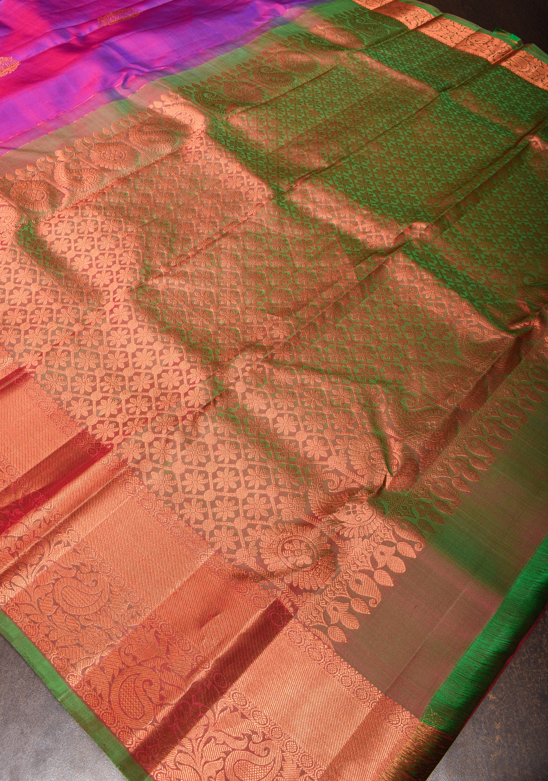 Purple Dual tone Kanjivaram Silk Saree with Damask motifs and Contrast zari Border| SILK MARK CERTIFIED