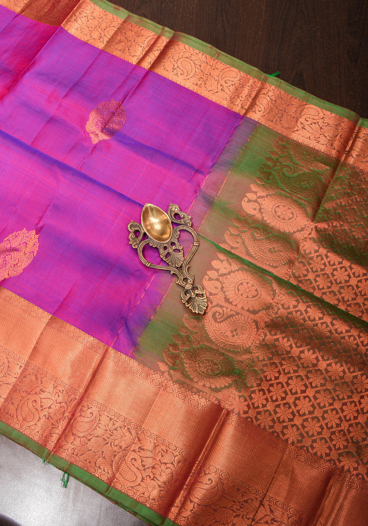 Purple Dual tone Kanjivaram Silk Saree with Damask motifs and Contrast zari Border| SILK MARK CERTIFIED