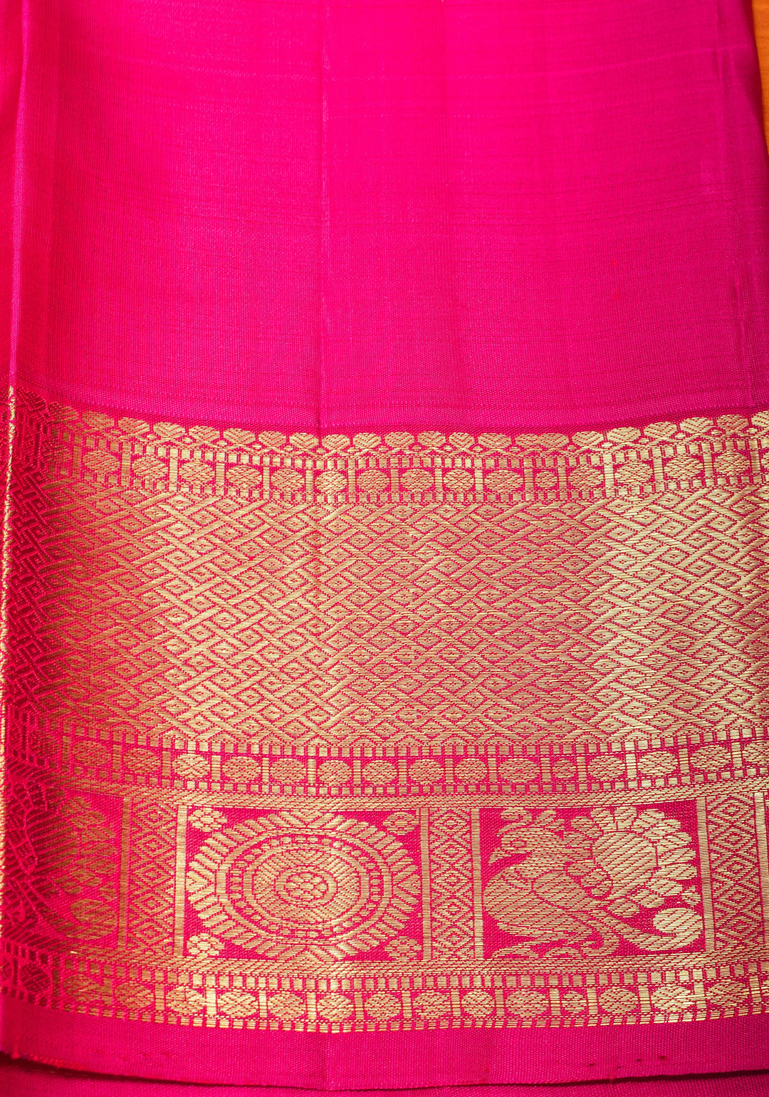 Mustard Orange Dual tone Kanjivaram Silk Saree with Paisley Motifs and Zari Border| SILK MARK CERTIFIED