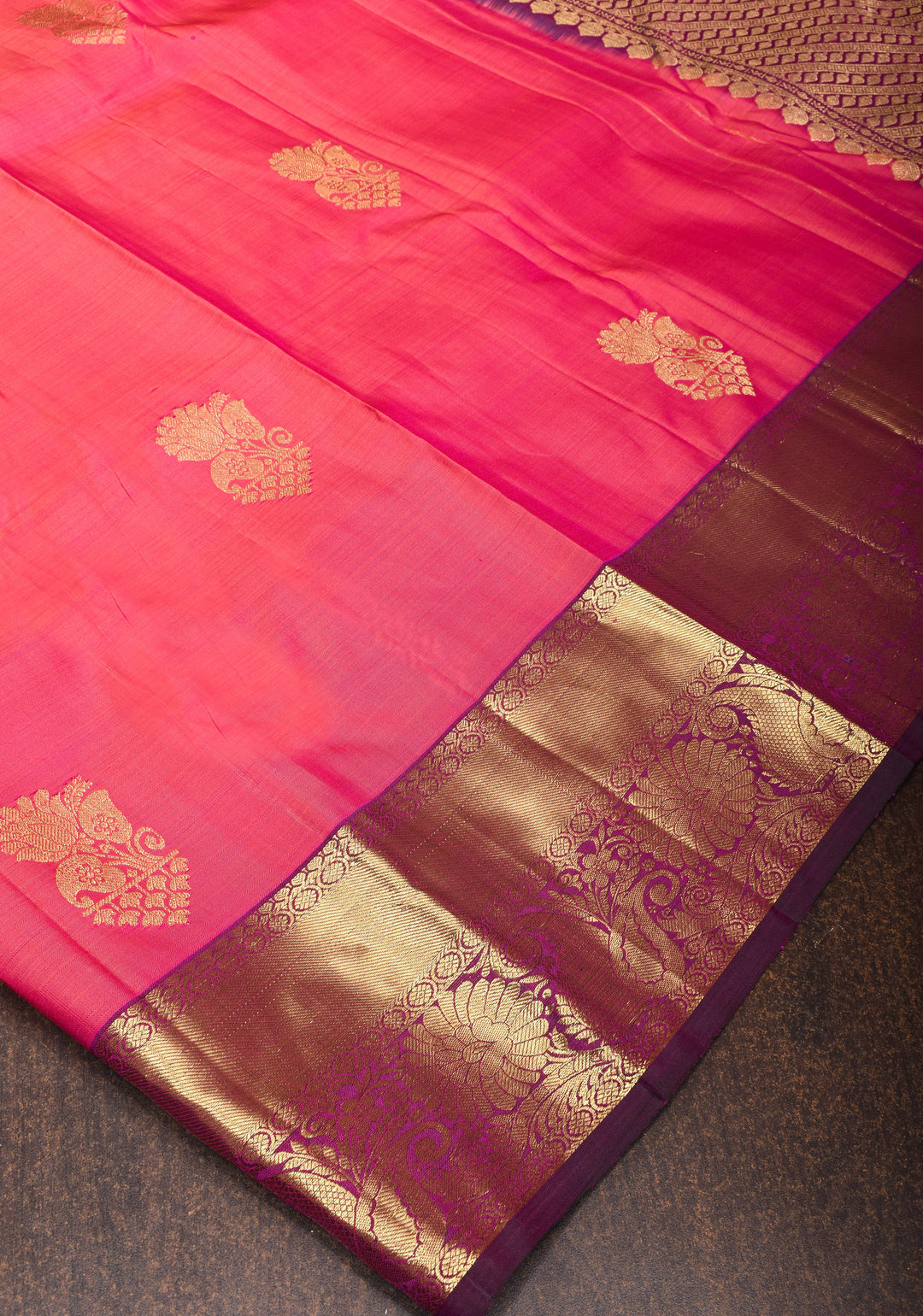 Exquisite Pink Kanjivaram Silk Saree with Gold Butti Work and Contrast Border| SILK MARK CERTIFIED