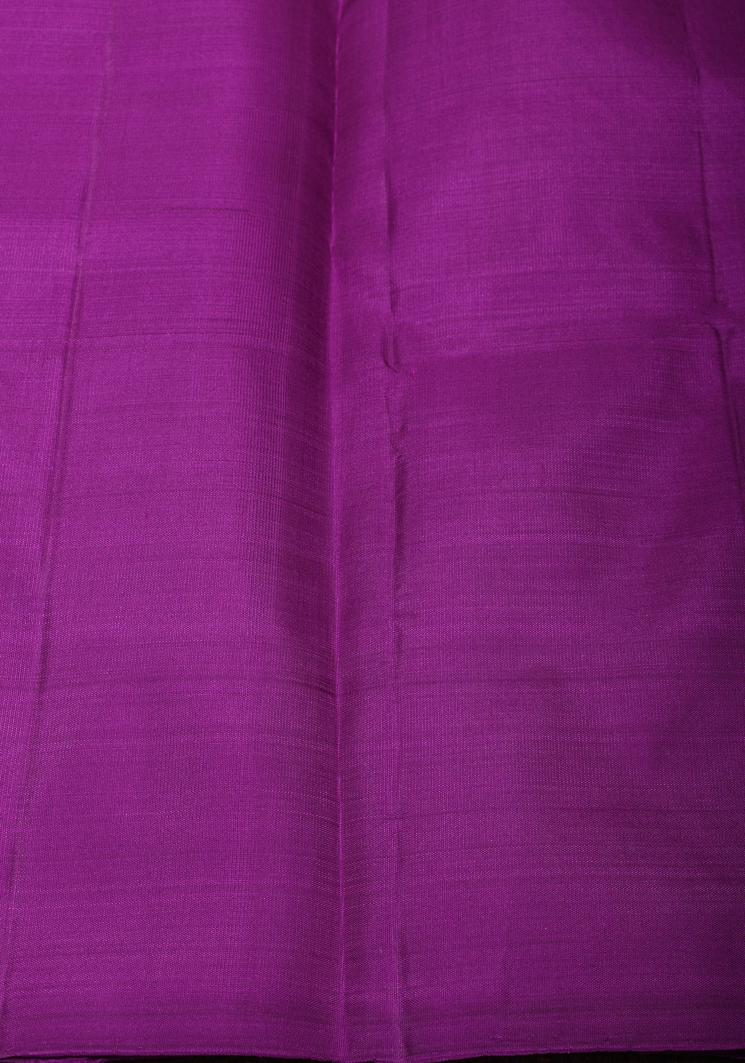 Chartreuse Borderless Kanjivaram Silk Saree with Paisley Buttas and Contrast Pallu | SILK MARK CERTIFIED