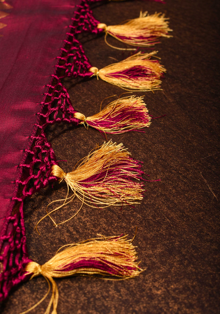 Exquisite Grand Brocade Kanjivaram Pure Silk Saree in Maroon with Intricate Pallu and Zari Border| SILK MARK CERTIFIED