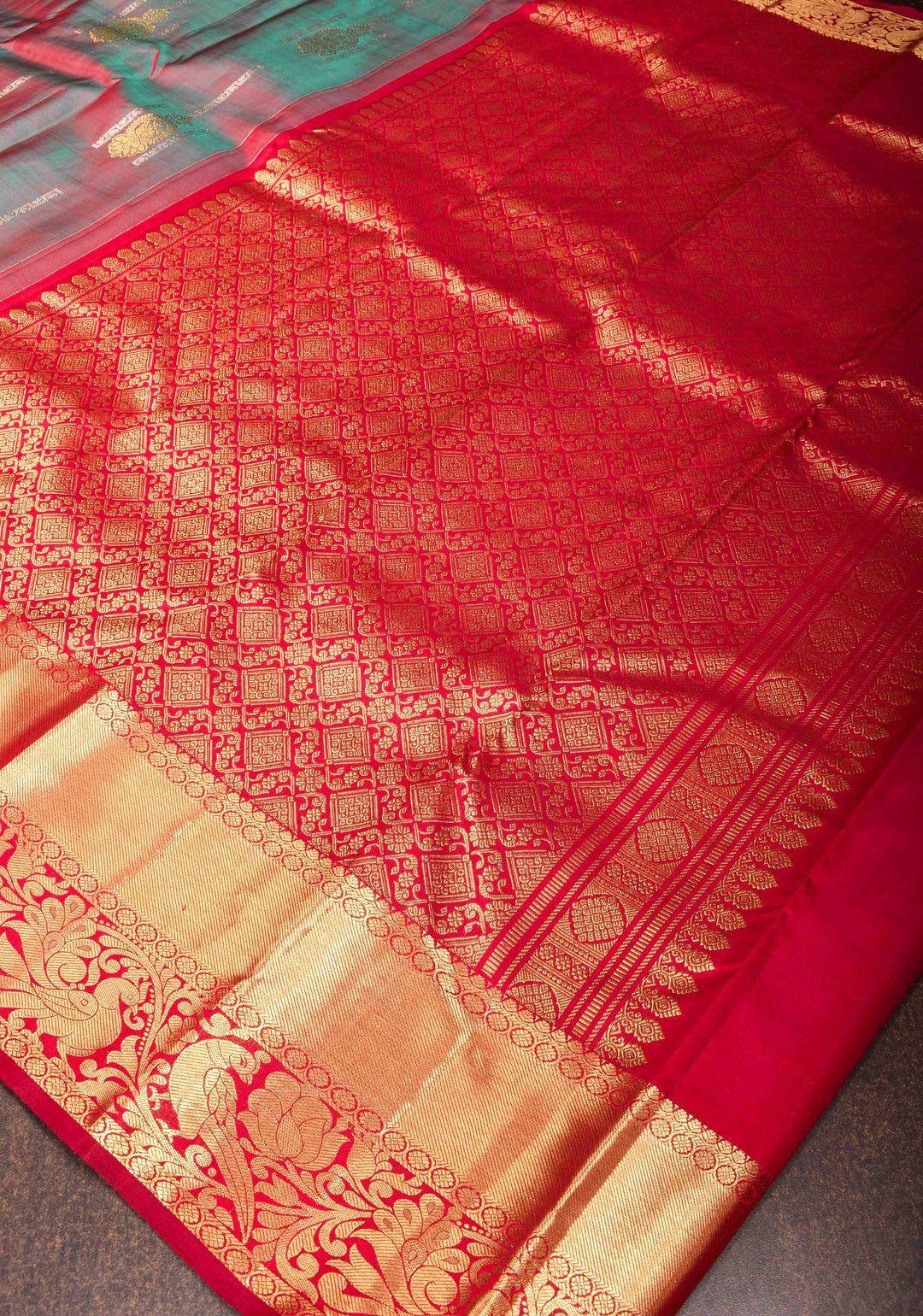 Gray Dual Tone Kanjivaram Pure  Silk Saree with Zari Detailing and Contrast Red Zari Border | SILK MARK CERTIFIED