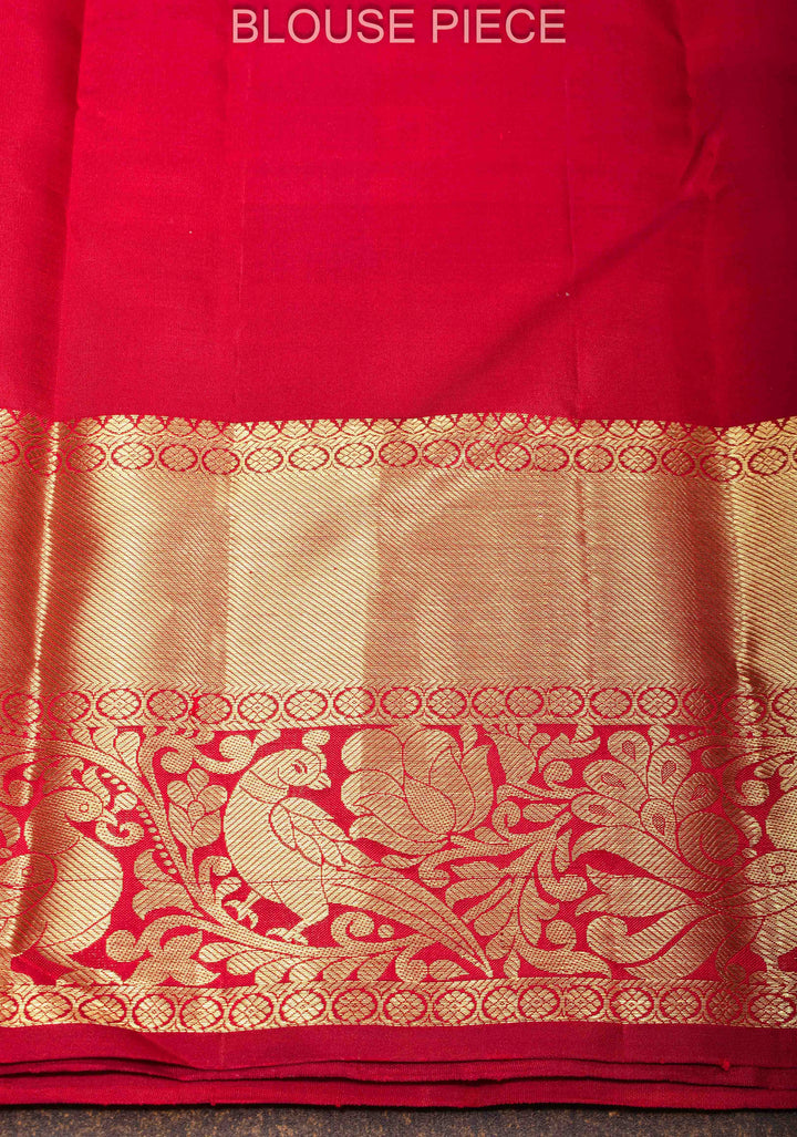 Gray Dual Tone Kanjivaram Pure  Silk Saree with Zari Detailing and Contrast Red Zari Border | SILK MARK CERTIFIED