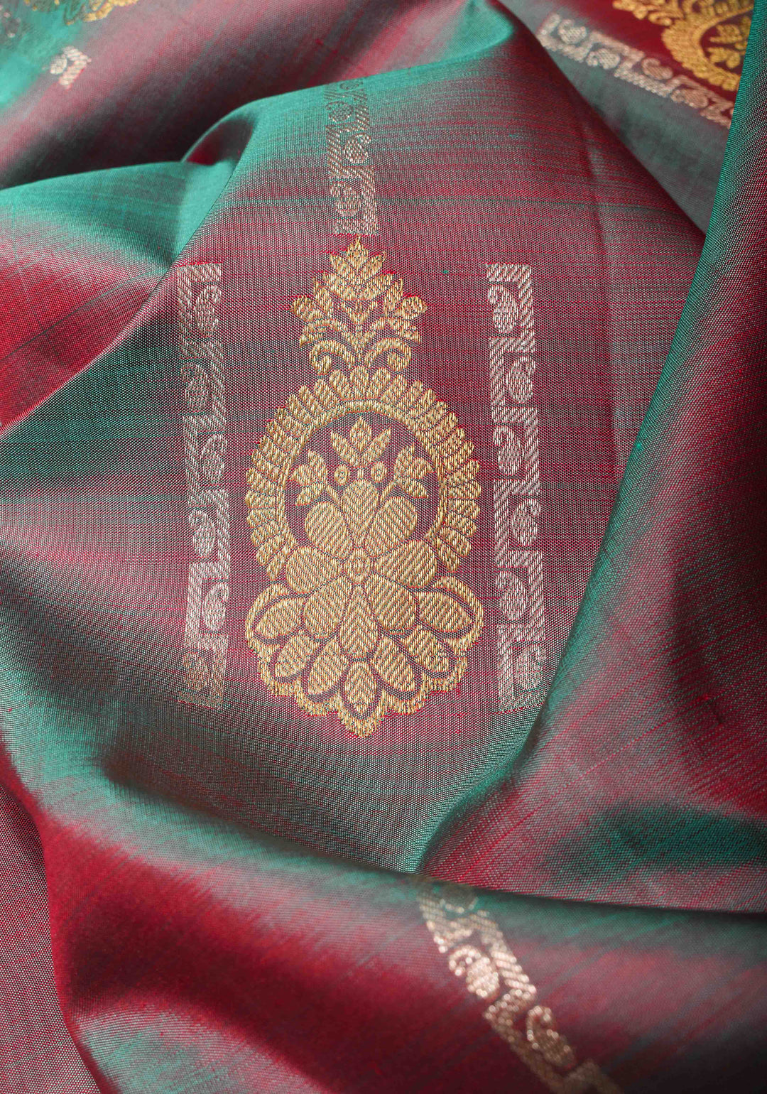 Gray Dual Tone Kanjivaram Pure  Silk Saree with Zari Detailing and Contrast Red Zari Border | SILK MARK CERTIFIED