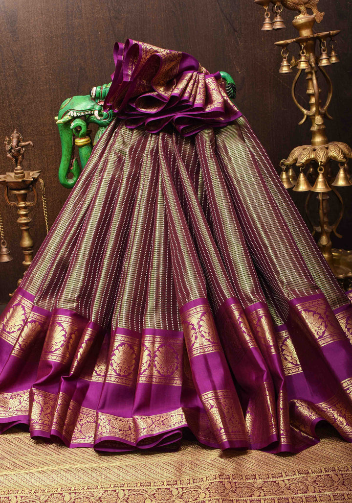 Green Dual tone Pure Kanjivaram Silk Saree with Zari Checks and Rettaipet Borders| SILK MARK CERTIFIED