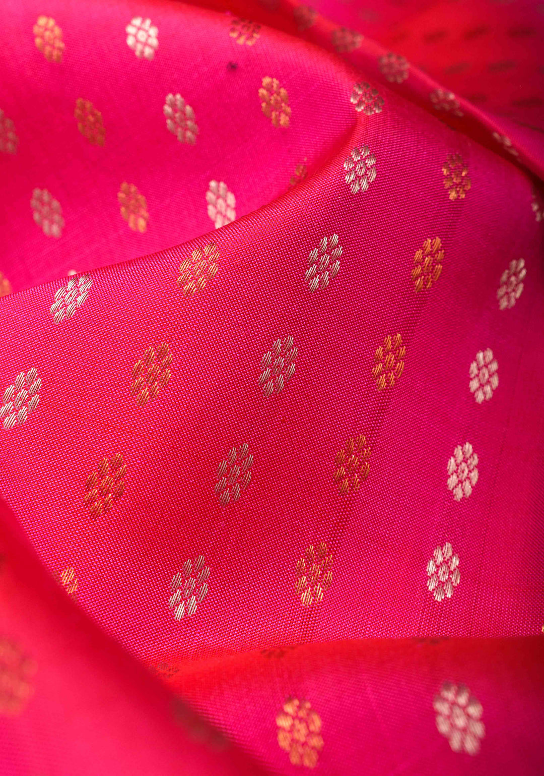 DUPATTA: Pure Kanjeevaram Dupatta with Sona Rupa Butta in Red and grand borders | SILK MARK Certified