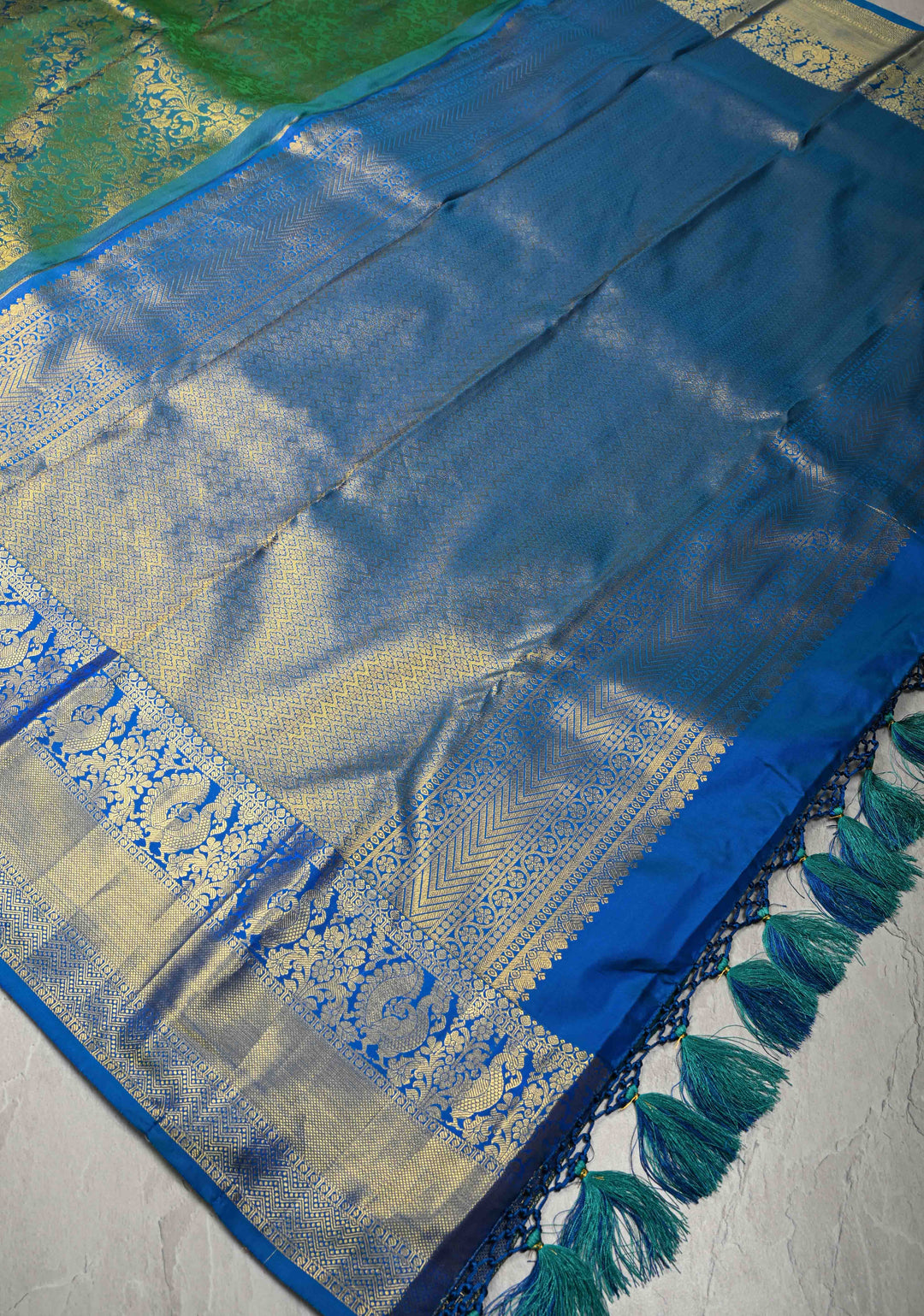 Peacock Green Kanjivaram Pure Silk Saree Floral Brocade Jaal with Contrast Zari Border | SILK MARK CERTIFIED