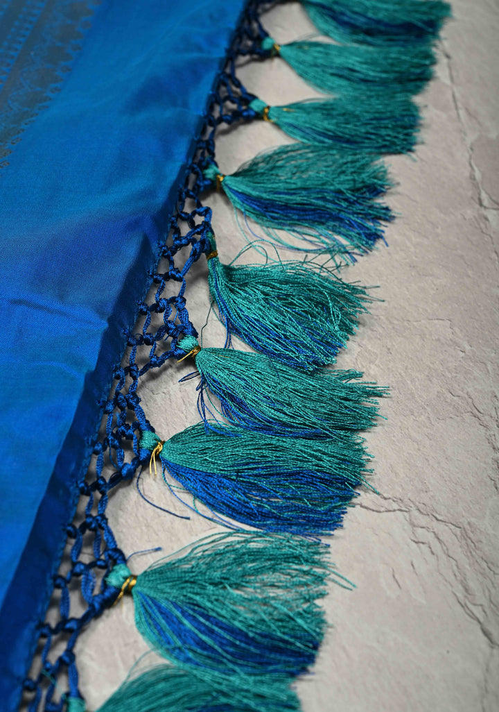 Peacock Green Kanjivaram Pure Silk Saree Floral Brocade Jaal with Contrast Zari Border | SILK MARK CERTIFIED