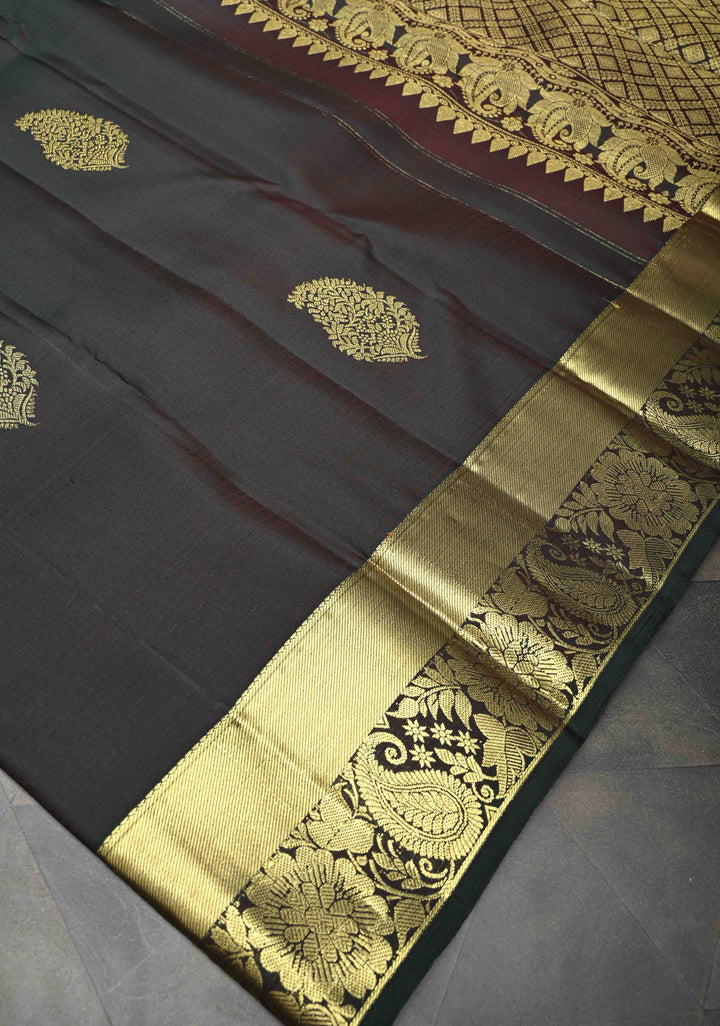 Black Paisley Motifs Kanjivaram Pure Silk saree with Zari Border | SILK MARK CERTIFIED