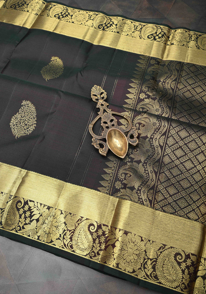 Black Paisley Motifs Kanjivaram Pure Silk saree with Zari Border | SILK MARK CERTIFIED