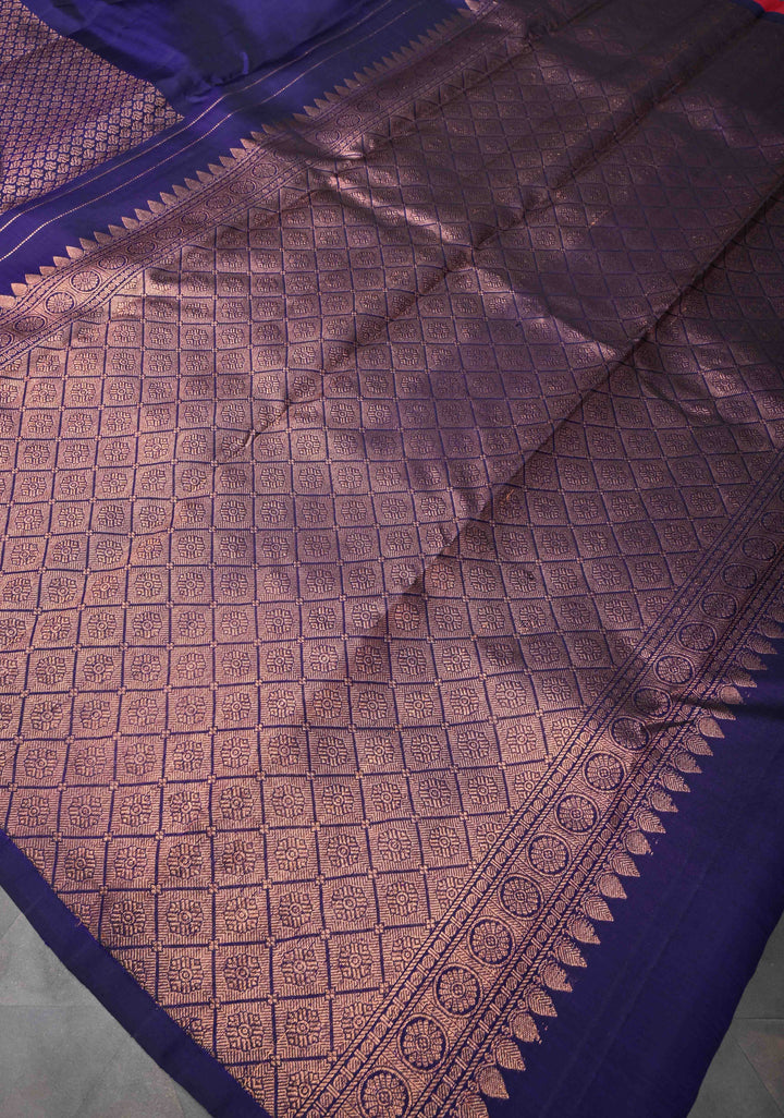 Purple Stunning Half Border Kanjivaram Pure Silk saree with Zari Brocade And Contrast Blouse | SILK MARK CERTIFIED