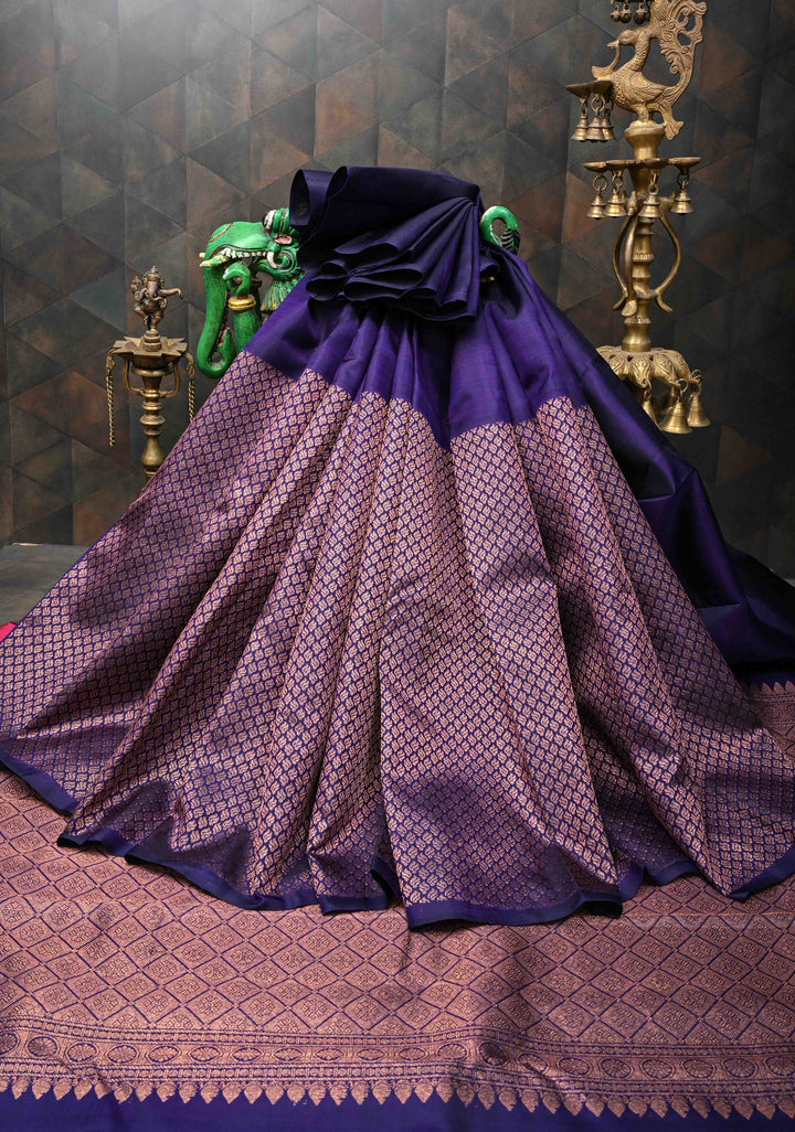 Purple Stunning Half Border Kanjivaram Pure Silk saree with Zari Brocade And Contrast Blouse | SILK MARK CERTIFIED