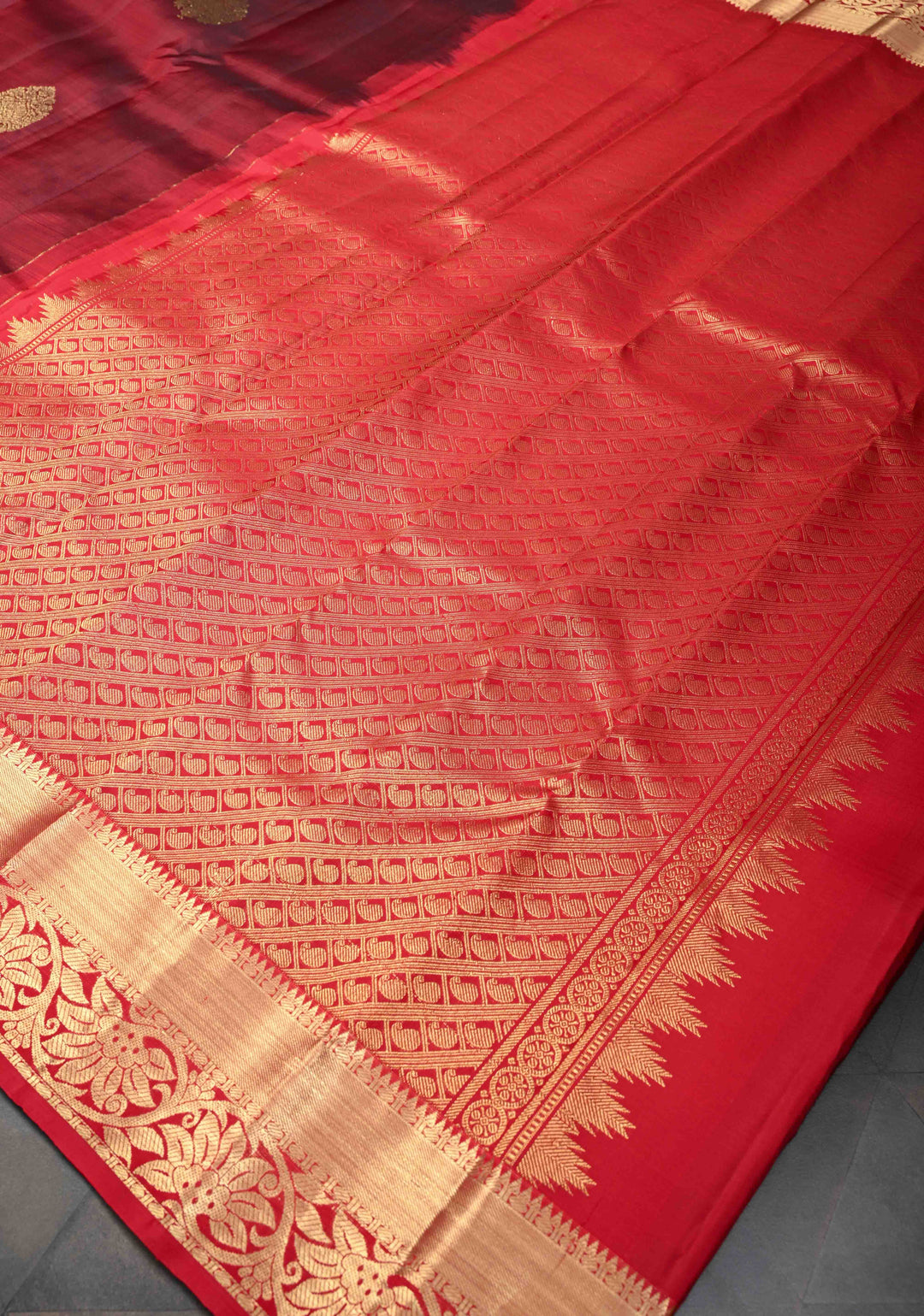 Maroon Kanjivaram Silk Saree with Zari Motifs and Zari Border | SILK MARK CERTIFIED