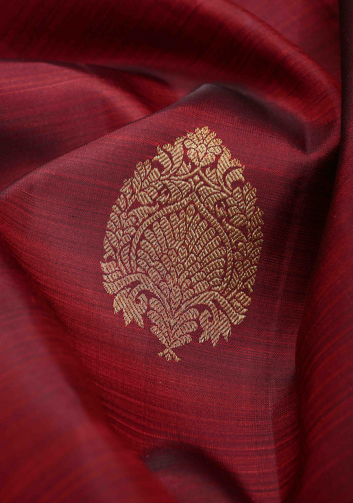 Maroon Kanjivaram Silk Saree with Zari Motifs and Zari Border | SILK MARK CERTIFIED