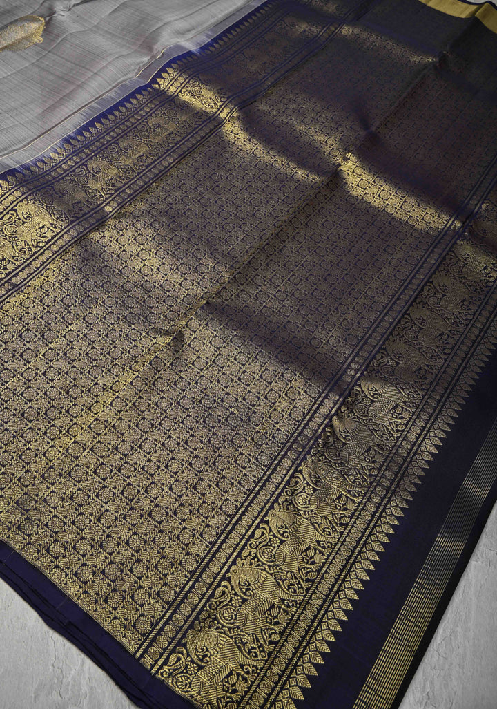 Gray Kanjivaram Silk Saree with Zari Paisley Motifs and Contrast Border | SILK MARK CERTIFIED