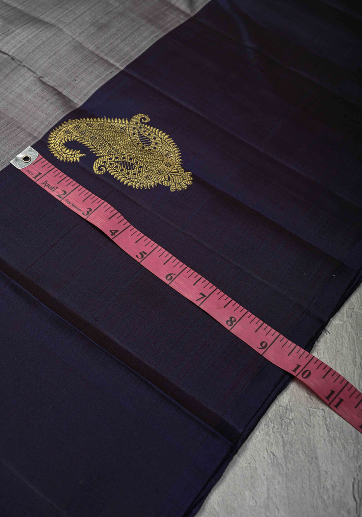 Gray Kanjivaram Silk Saree with Zari Paisley Motifs and Contrast Border | SILK MARK CERTIFIED