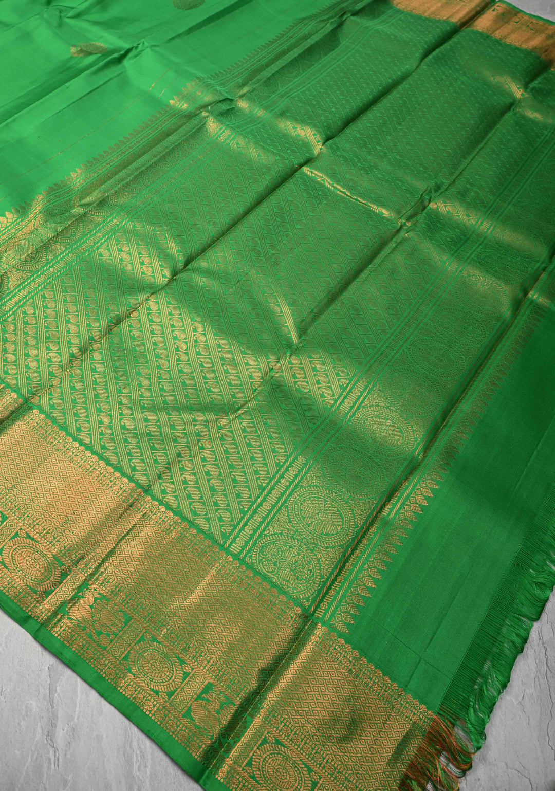 Green Kanjivaram Silk Saree with Peacock Motifs and zari Border | SILK MARK CERTIFIED