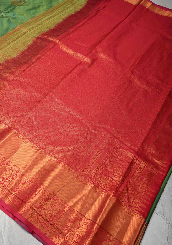 Green Dual tone Kanjivaram Semi Silk Saree with Meenakari Buttas and Contrast Zari Border