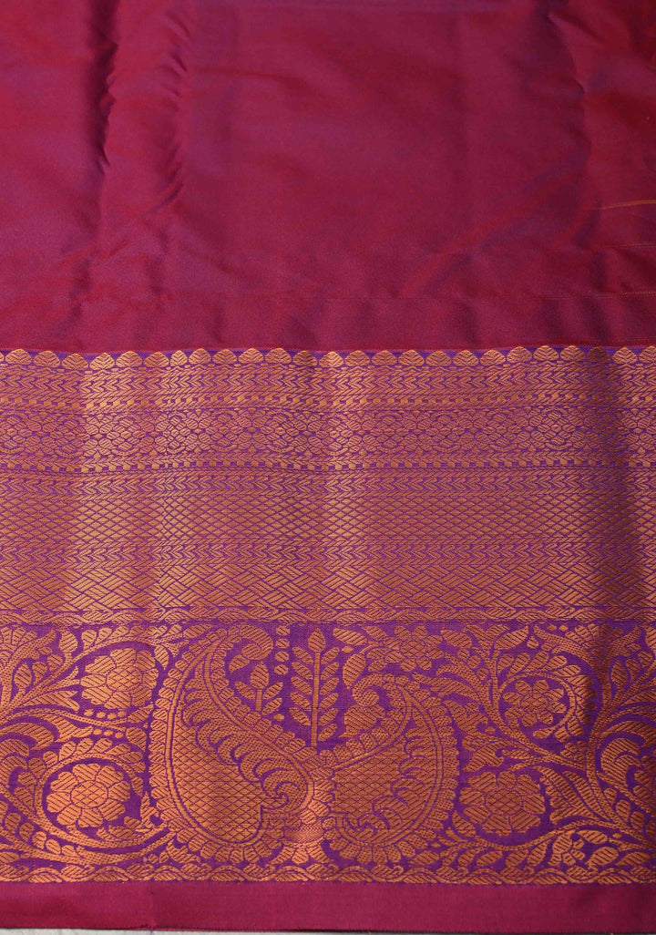 Honey Dual tone Kanjivaram Semi Silk Saree with Meenakari Buttas and Contrast Zari Border