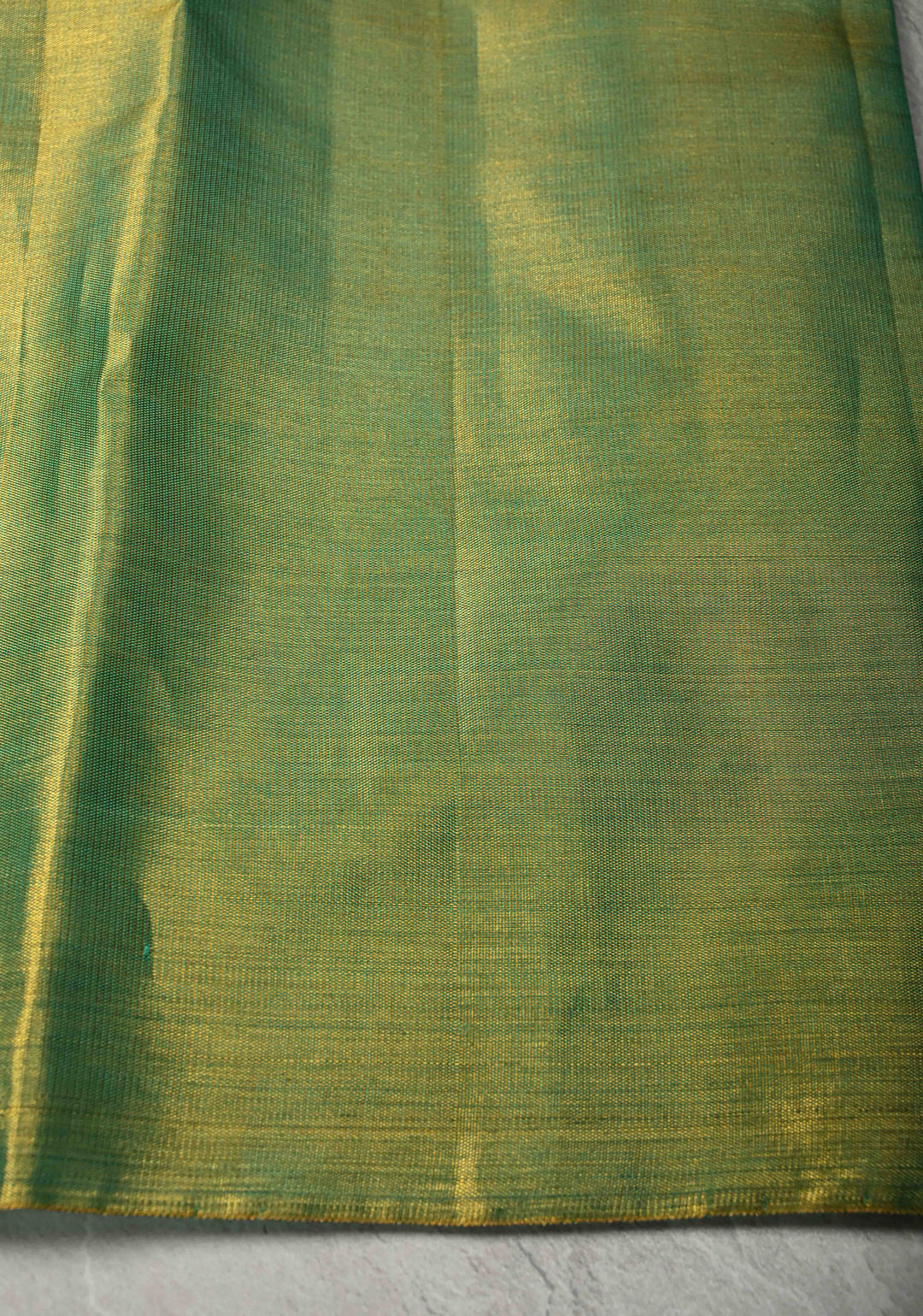 Purple Dual Tone Kanjivaram Pure Silk Saree With Meenakari Buttas and Borderless pattern | SILK MARK CERTIFIED