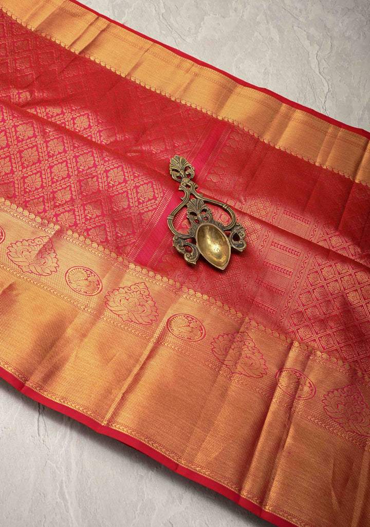 Reddish pink Kanjivaram Pure Silk Saree with Brocade and Zari Border | SILK MARK CERTIFIED