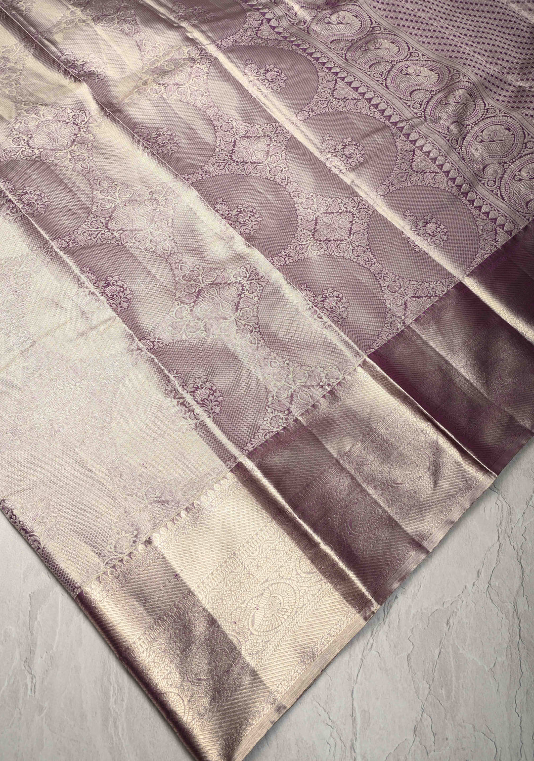 Dusty Lilac Silver Tissue  Kanjivaram Pure Silk Saree with Geomatric Design and Zari Border | SILK MARK CERTIFIED
