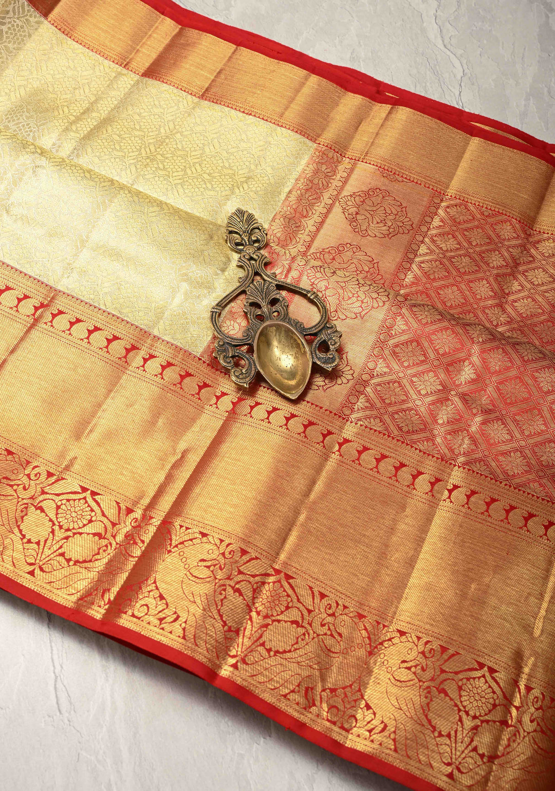 Ivory Tissue  Kanjivaram Pure Silk Saree with Floral Brocade and Contrst Zari Border | SILK MARK CERTIFIED