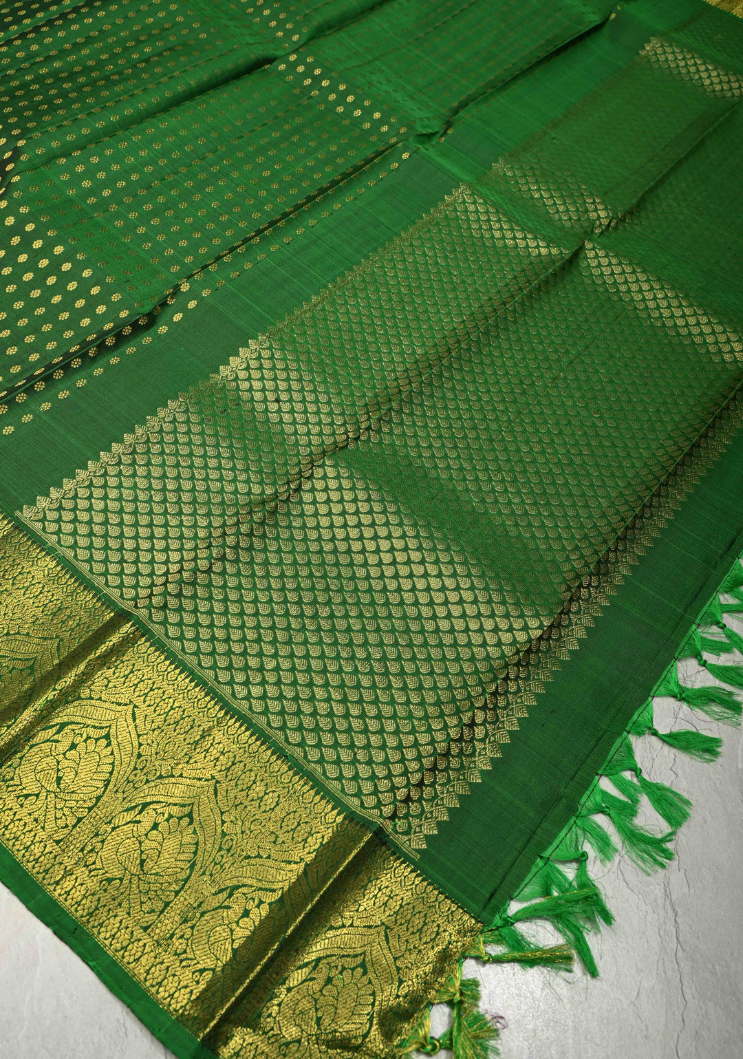 DUPATTA: Pure Kanjivaram Dupatta in Green with Chunri Buttis Brocade and Peacock Zari Borders | SILK MARK Certified