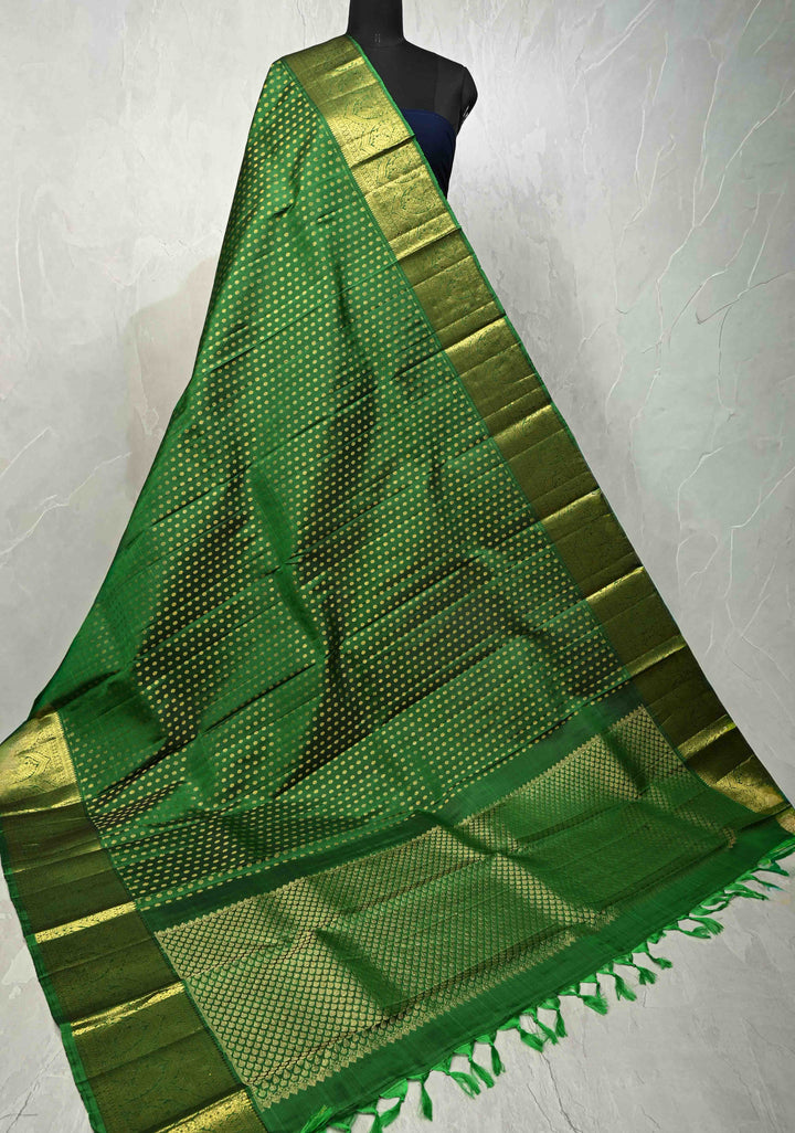 DUPATTA: Pure Kanjivaram Dupatta in Green with Chunri Buttis Brocade and Peacock Zari Borders | SILK MARK Certified
