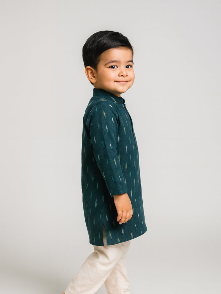 Boys Printed Mandarin Collar Full Sleeves Kurta and Pyjama Set | SHOBITAM