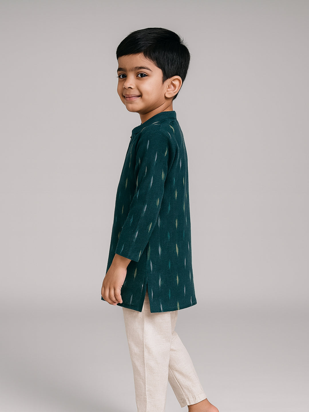 Boys Printed Mandarin Collar Full Sleeves Kurta and Pyjama Set | SHOBITAM