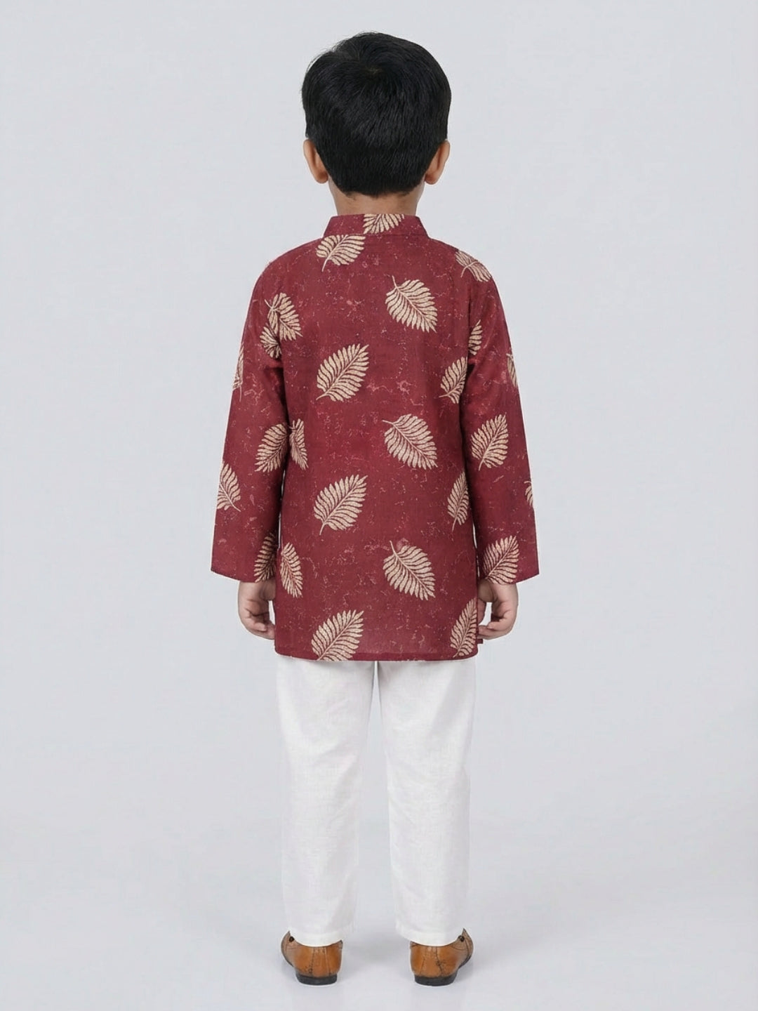 Boys Maroon Leaf Print Mandarin Collar Full Sleeves Straight Kurta Pyjamas Set