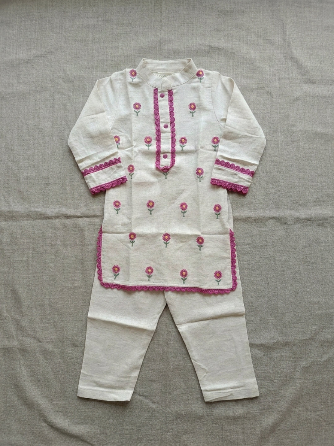 Infant Girls Off-White Hand Embroidered Straight Kurta Pyjamas Set | SHOBITAM