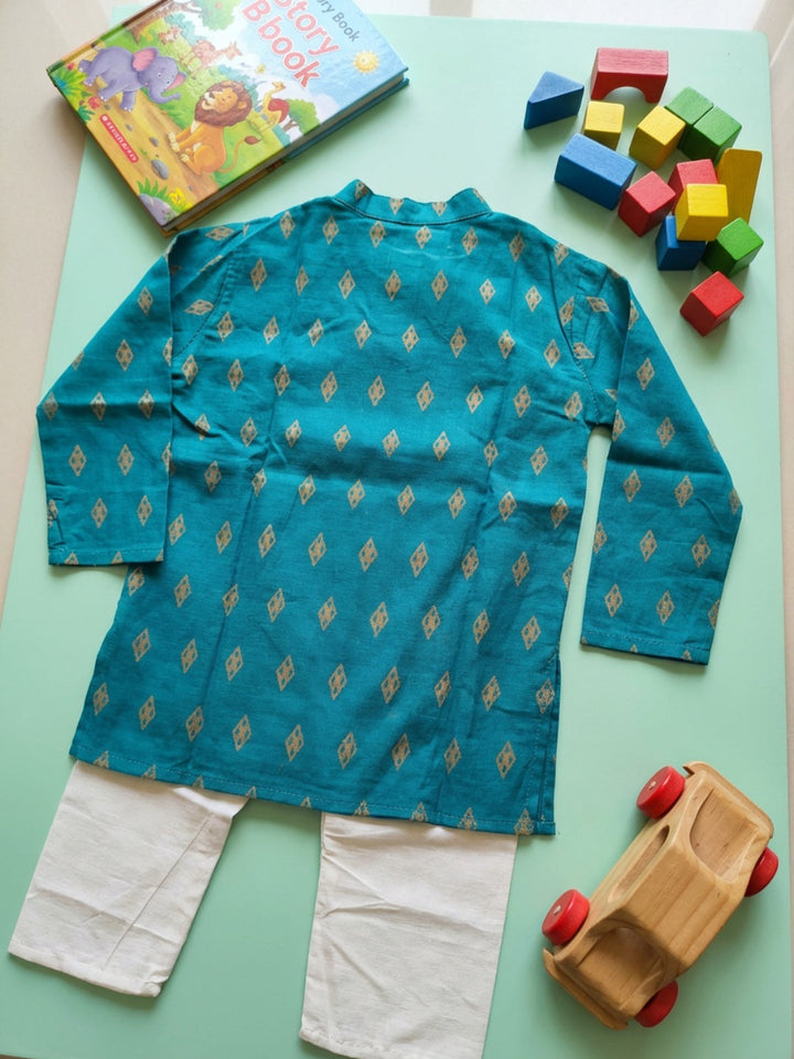 Boys Teal Geometric Print Mandarin Collar Full Sleeves Straight Kurta Pyjamas Set