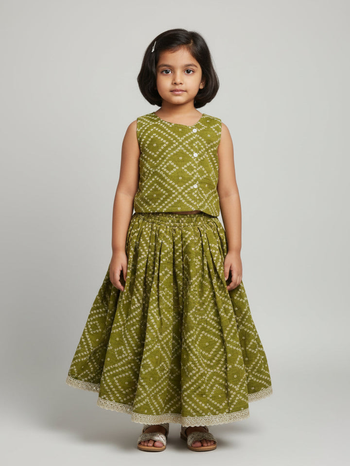 Infant Girls Printed Round Neck Sleeveless Lehenga Choli Set | SHOBITAM